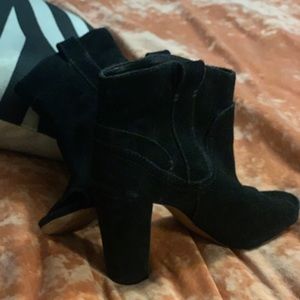 Vince camuto ankle booties black suede